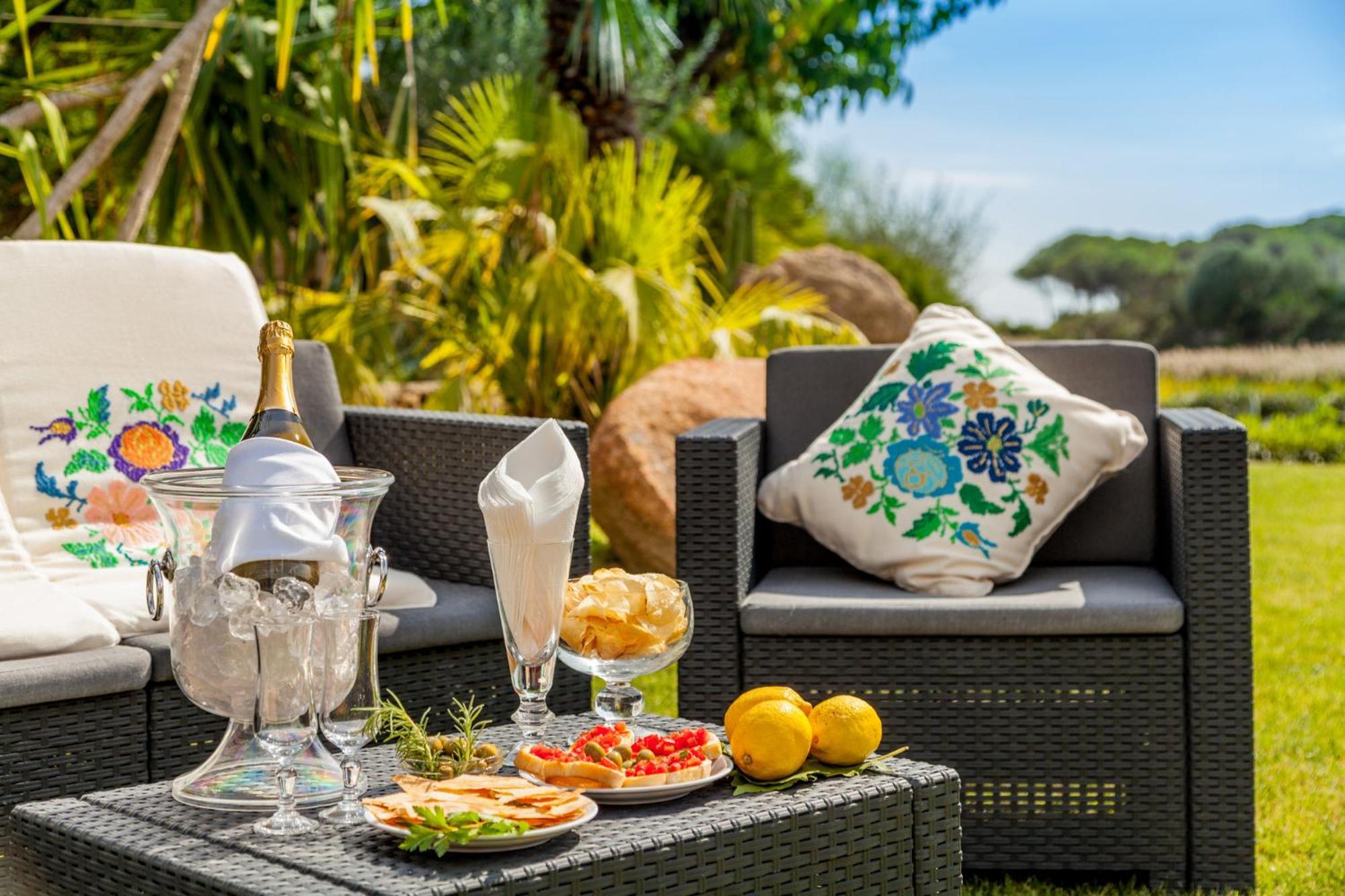 Villaggio Cala Ginepro Resort & Spa Orosei Buitenkant foto